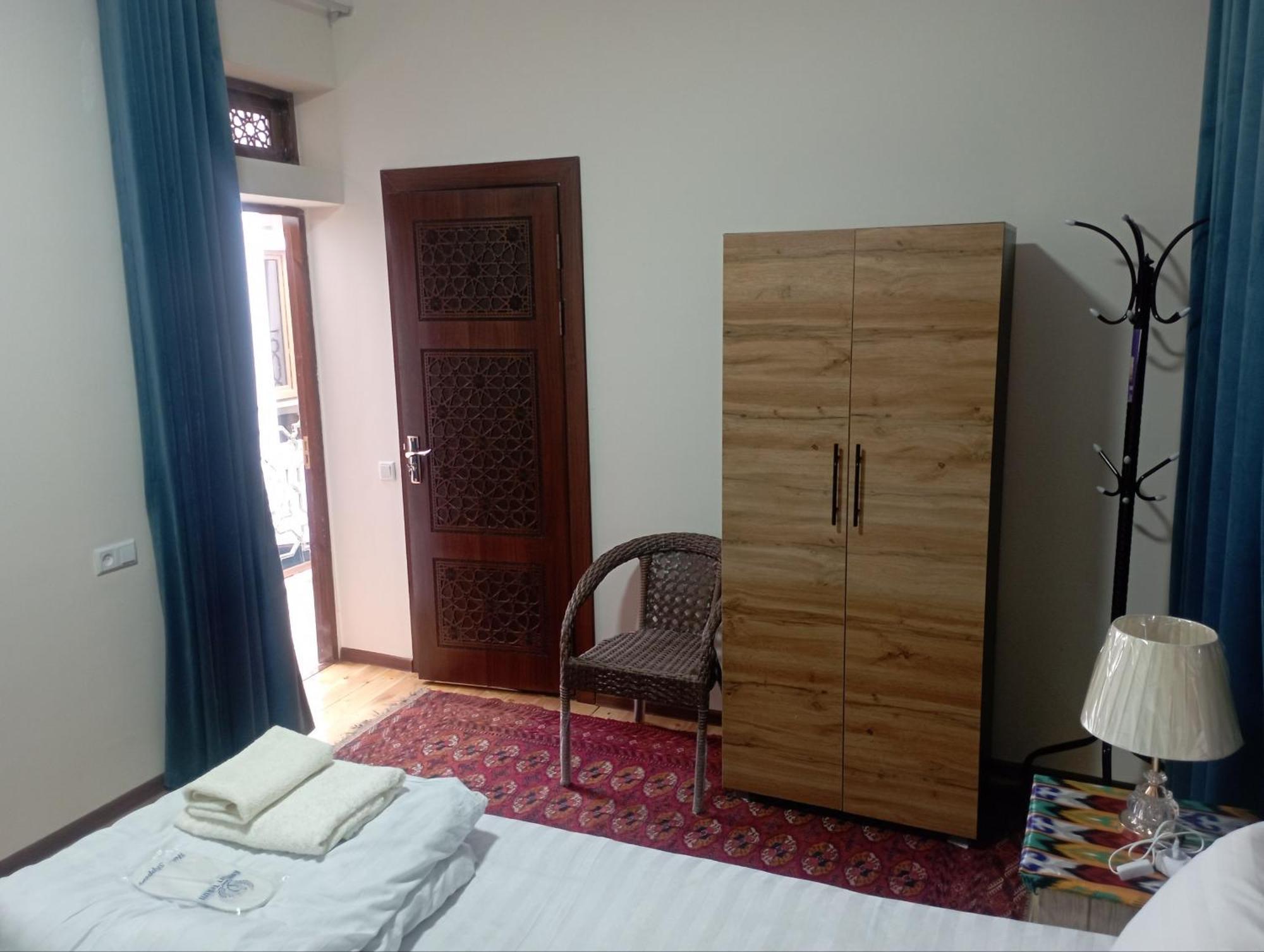בוקורו Art Suzani Hotel מראה חיצוני תמונה