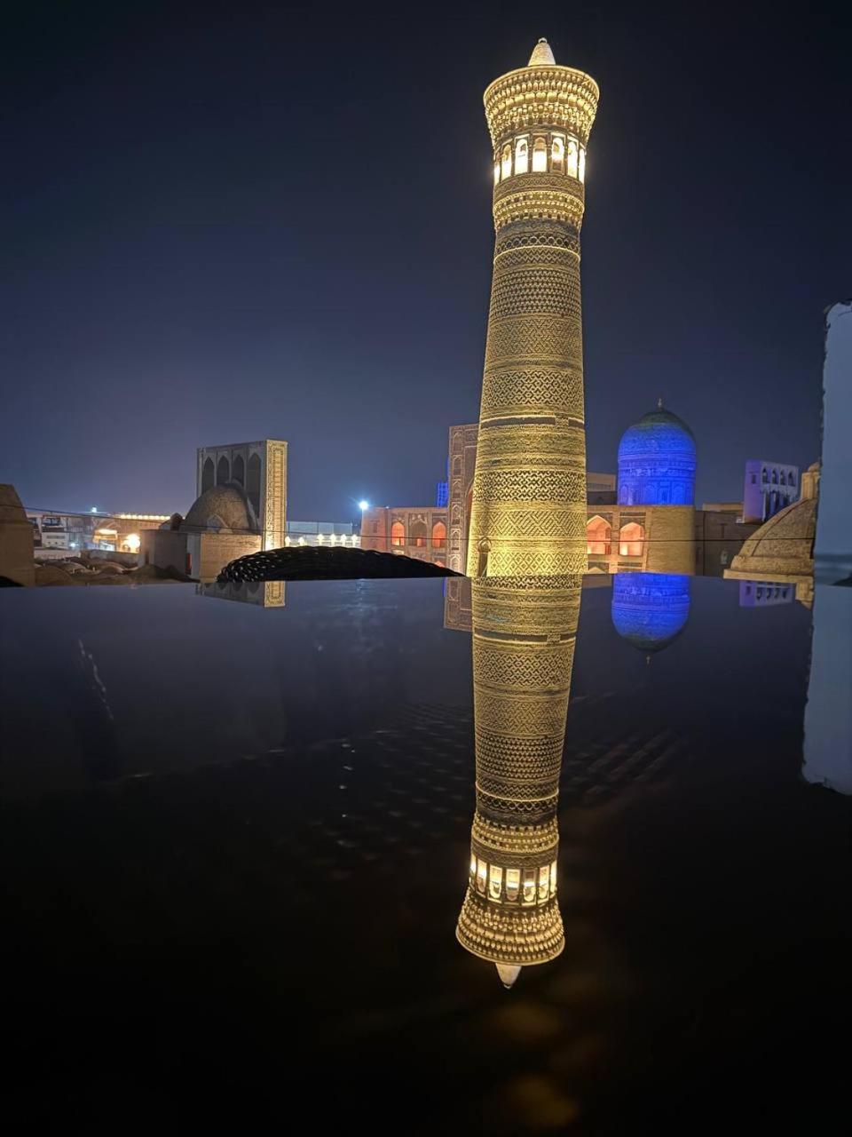 בוקורו Art Suzani Hotel מראה חיצוני תמונה